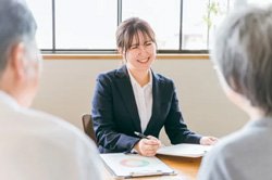 ご相談に応じるケアマネジャー